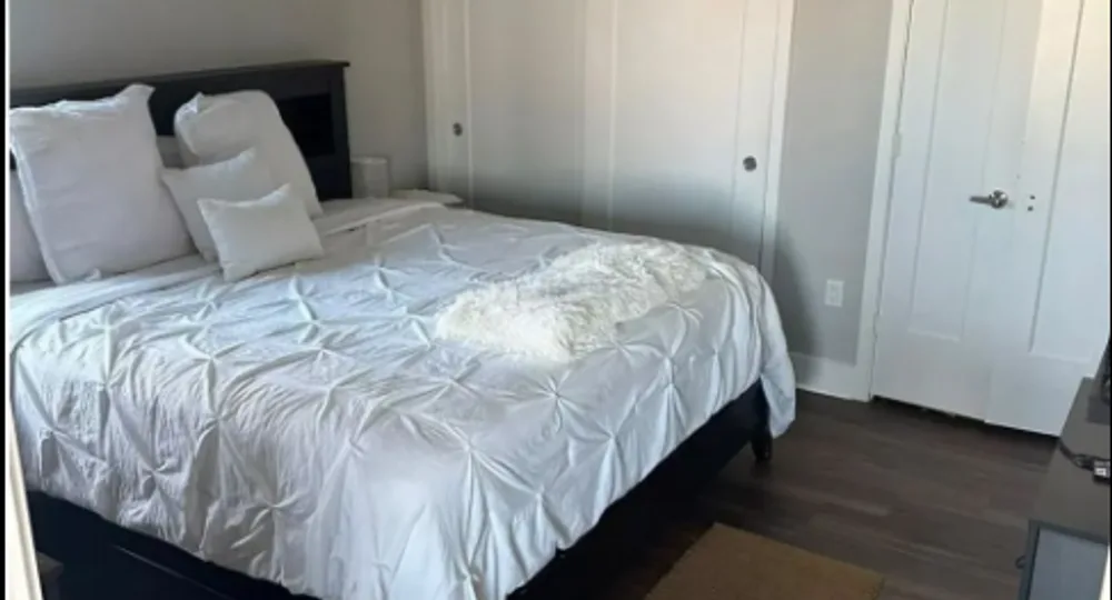 Bedroom, after